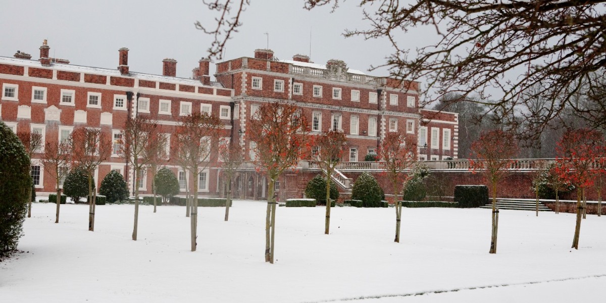 KnowsleyHall's tweet photo. Whatever the season the grounds at Knowsley look truly magical! โจWhich season is your favourite? ๐งก
@hervephotography
#seasons #privateestate #exclusiveusevenue #statelyhome #gardens #eventvenue #historichouse #destinationvenue #englishheritage #britainsfinest https://t.co/wlwKTTSZyi