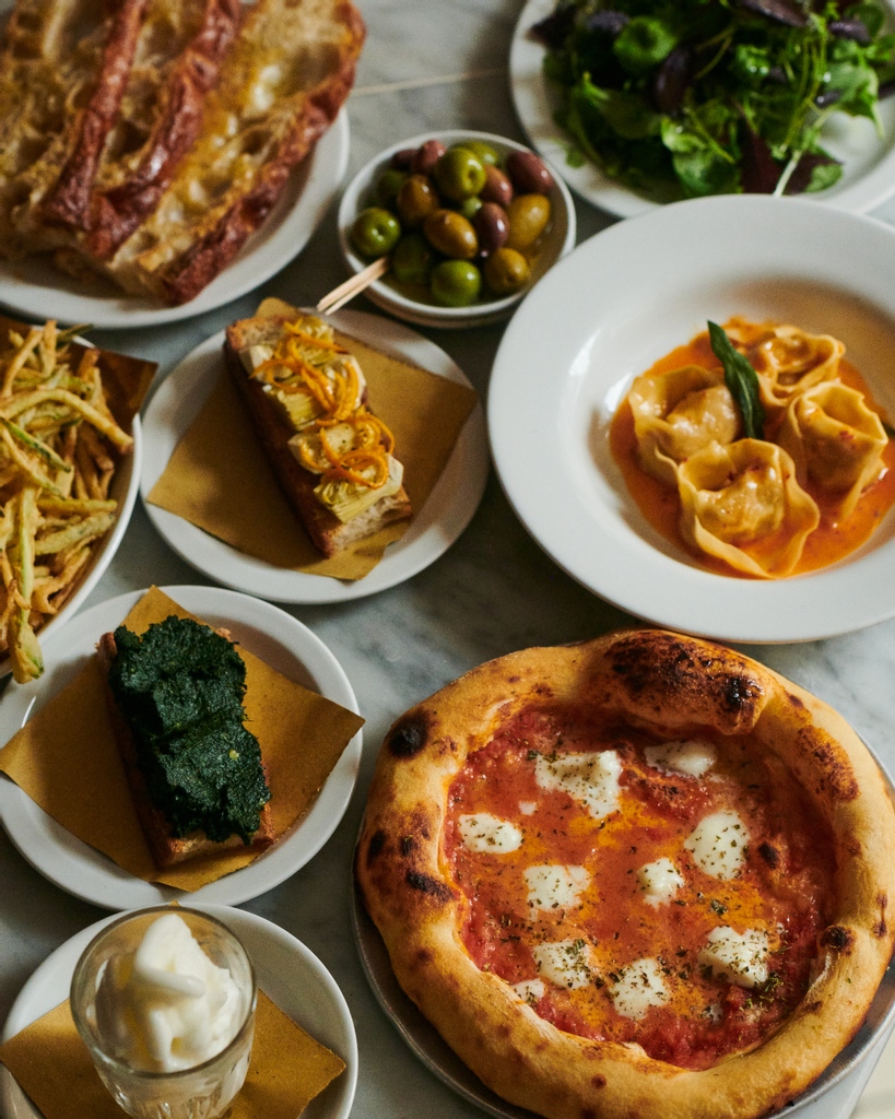 A selection of our new vegan dishes, including vegan nduja &amp; pumpkin tortelloni and a vegan margherita pizzette. ⁠
#vegan #veganuary #pizza #pasta
