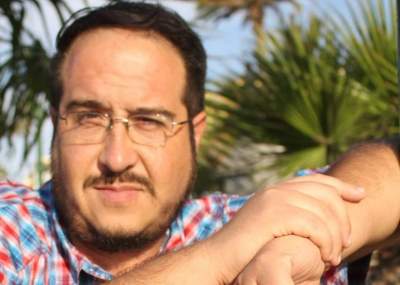 Lamentamos profundamente el fallecimiento de Andrés Peralta Martinich , animador de radio y TV, ex concejal y ex CORE de Arica.

Como equipo enviamos a familia y amigos nuestras más sinceras condolencias por su pérdida.