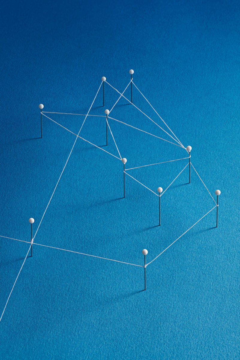 kinfolkmag's tweet photo. "Social media isn’t just a civic space, it’s also a marketplace." In the Technology Issue, we hosted a roundtable with two people trying to understand how invisible algorithms control what gets shared and seen. | https://t.co/HLXDIqSVeE https://t.co/9Ql7jVMg4g