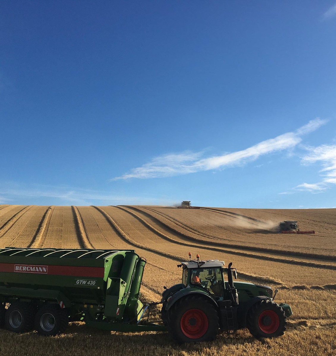 Summer harvest staff required- combine and grain cart operators. great opportunity. Happy to help with flights and visa for the right person.. Please share.