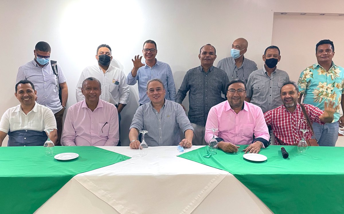 Carlos Eduardo Acosta (@carlosacostacjl) on Twitter photo #SeguimosAvanzando Gracias al equipo de <a href="/ColJustaLibres/">Colombia Justa Libres</a> en el César por su hospitalidad y apoyo!! Un equipo maravilloso comprometido con renovar la acción política #ConSentidoComún en el departamento. Todos con la 10!! #SeguimosAvanzando Gracias al equipo de <a href="/ColJustaLibres/">Colombia Justa Libres</a> en el César por su hospitalidad y apoyo!! Un equipo maravilloso comprometido con renovar la acción política #ConSentidoComún en el departamento. Todos con la 10!!