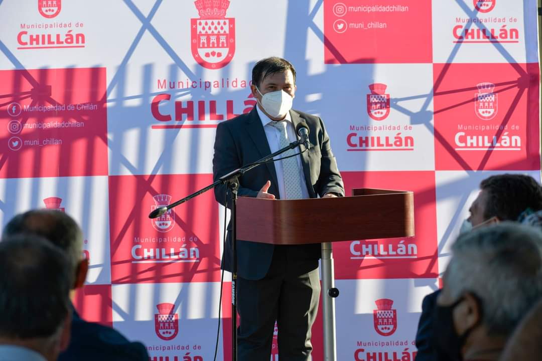 Inaugurada la Delegación Oriente de nuestra comuna. Trámites y servicios cercanos a la comunidad.
▪️Delegado Mario Meriño.
Ubicada en Av. Nueva Oriente con calle Santa Lucía.
Compromiso del alcalde <a href="/BenaventeCamilo/">Camilo Benavente</a> respaldado por el Concejo Municipal #Chillán