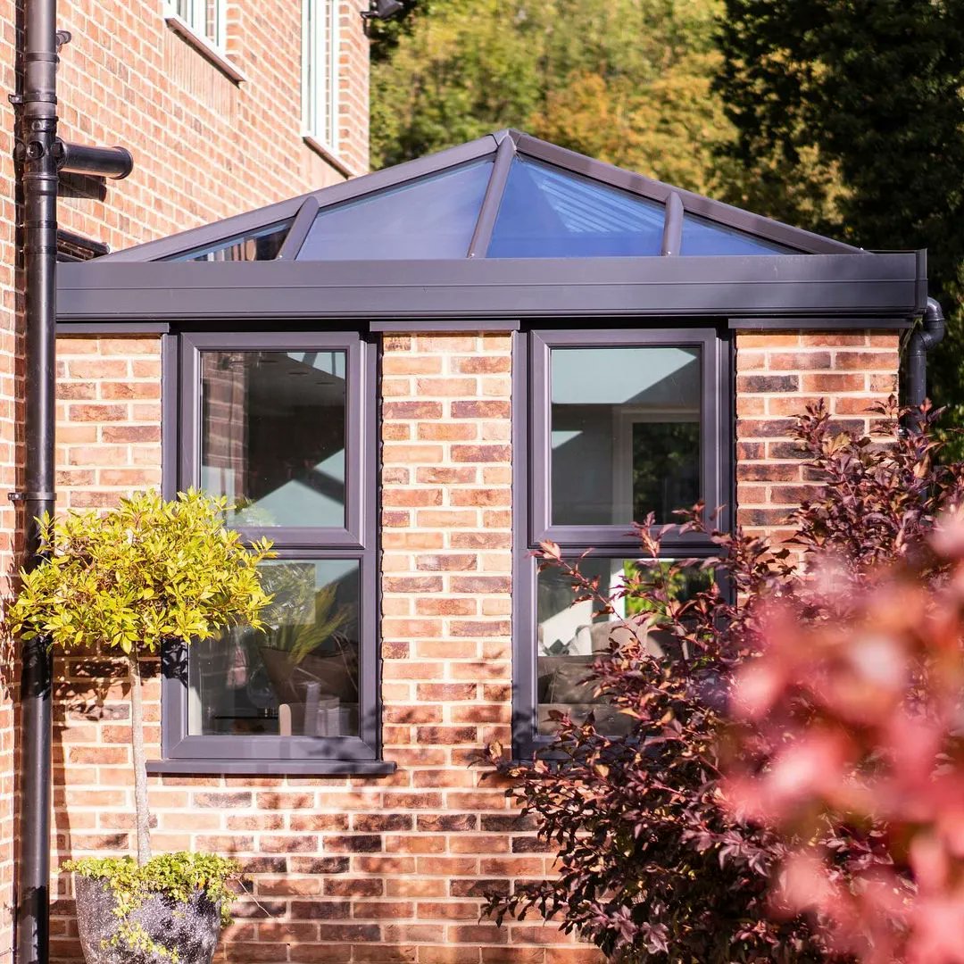 Choosing the right high-performance conservatory roof glass for any conservatory installation is the most important element to ensuring that a conservatory can be used all year round. Did you know that we provide glass for conservatories and orangeries? buff.ly/2uJVaNi