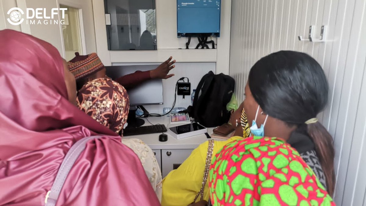 DelftImaging's tweet photo. A peek inside the Kaduna state mobile screening truck as radiographers receive practical training on #CAD4TB and #EasyDR.
EasyDR: https://t.co/af0x5M61PT
CAD4TB: https://t.co/QkHHT7JPL1
#delftimaging #ehealth #healthcareit #healthcare #aiinhealthcare #digitalhealth https://t.co/Qv0jkjjD7B
