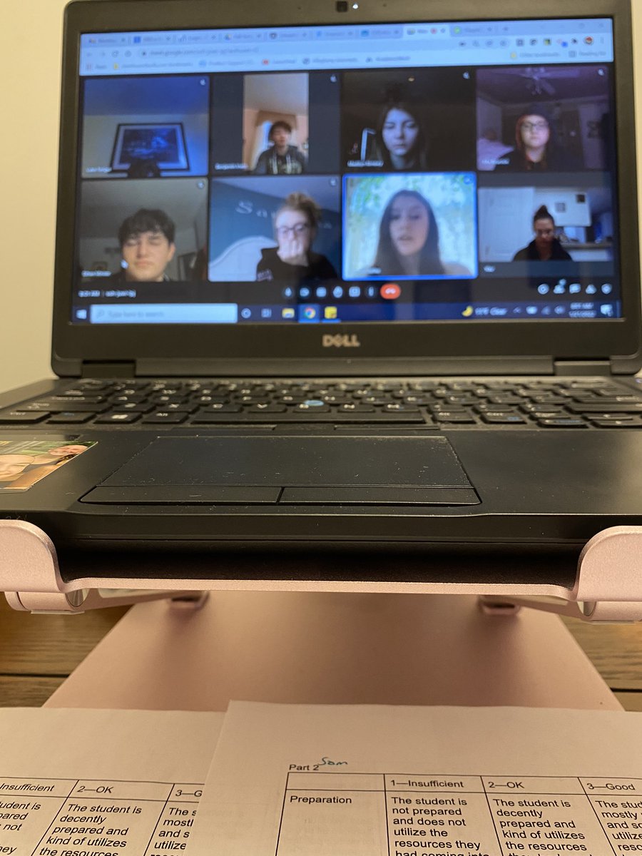 nichole_gutt's tweet photo. Remote day didn’t stop these CHS IR Ss from nailing their discussion part of their midterm (which they fully created). Awesome job! Such a great group of Ss that I get to start my day with each morning. #montourproud @hilltopspartan @MontourSD https://t.co/g0z0ILEu6I