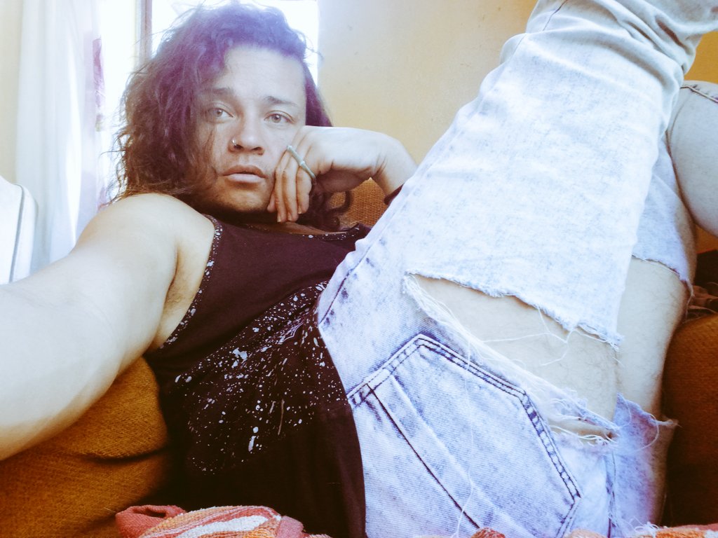 Just want a lil attention 😜😁