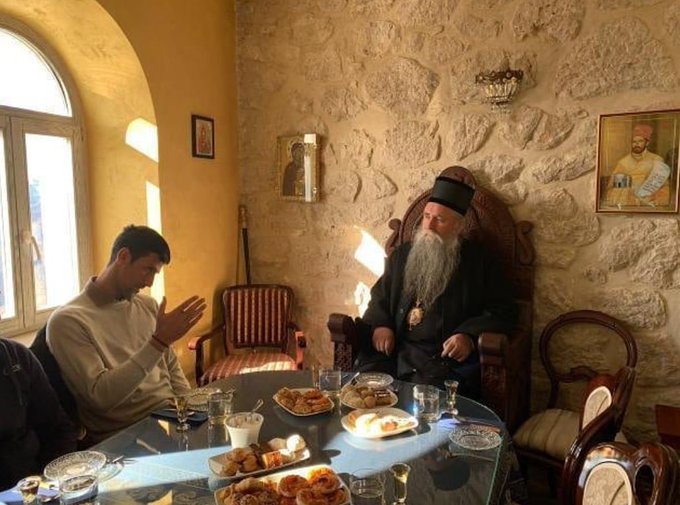 Τζόκοβιτς: Κονιάκ με μοναχούς σε μοναστήρι! | Gazzetta