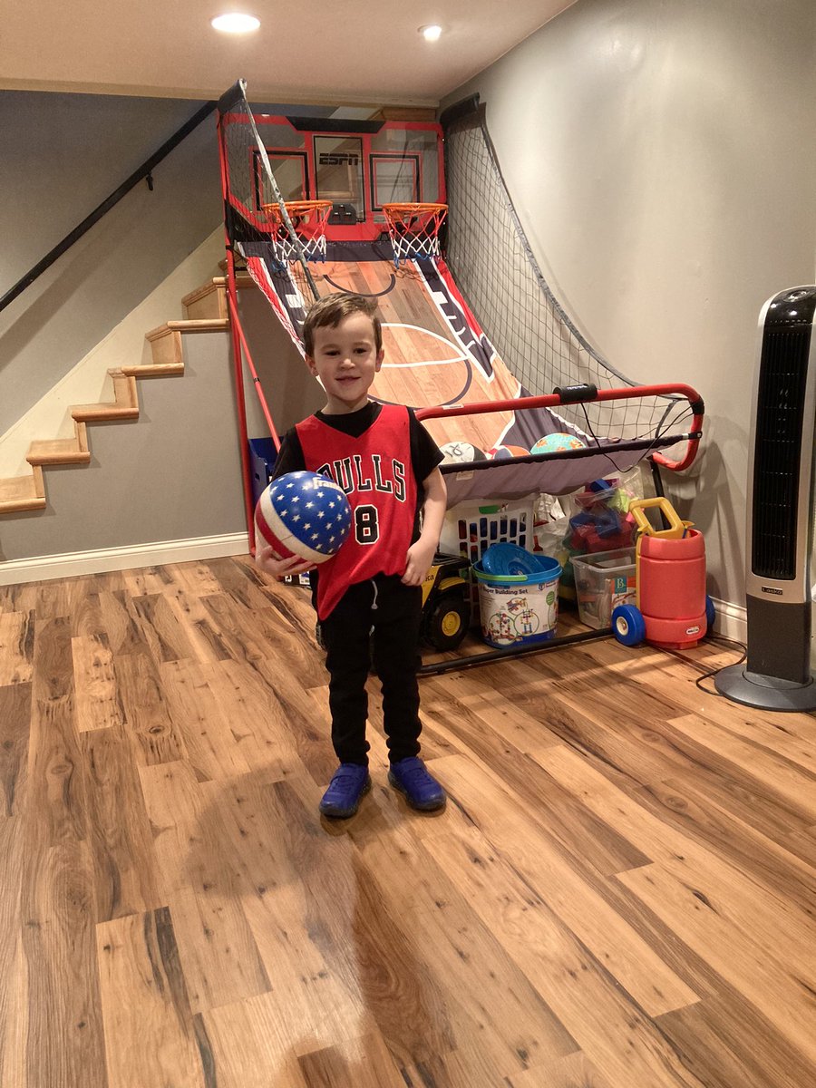 dsebestik's tweet photo. Benji turns 5 today and wanted to rep his @ZachLaVine jersey at school. @chicagobulls https://t.co/bTiuWD1G2s