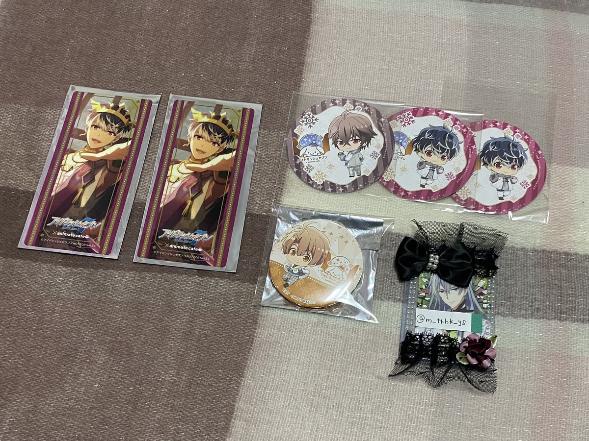 m_trhk_ys's tweet photo. 〖交換〗アイドリッシュセブン アイナナ アニメイトカフェ アニカフェ

譲⇰ブックマーク：百
　　コースター：百・虎於
　　特典缶バッジ：三月

求⇰同種一織又は千（過去弾可）

✩郵送交換希望

検索からでもお気軽にお声掛けください。
宜しくお願い致します🙇🏻‍♀️ https://t.co/RDELlztlrt