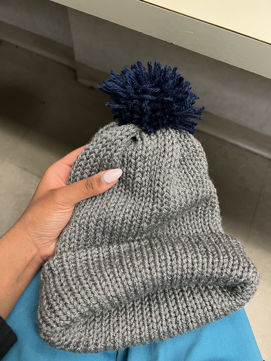 My young heart failure patient loves knitting. I came in today and she had made a hat to give to me 🥺 ❤️#ilovemyjob #CardioTwitter #heartsuccess #MedTwitter