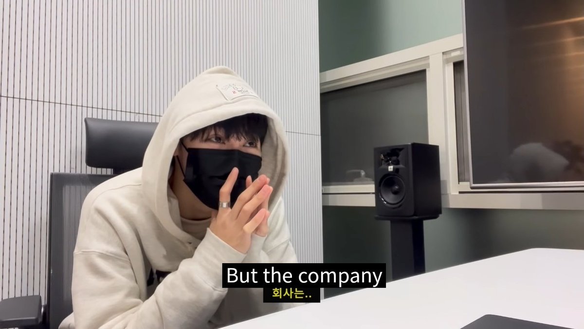 todotraineea's tweet photo. Le hicieron grabar un mv para circus y la empresa dijo que no lo van publicar porque sienten que no mostró todo su "carisma", estoy muy enojada... woochan trabajo muy duro en esto, sigamos haciendo stream por woochan! 🥺 https://t.co/1ObIH4cWPO