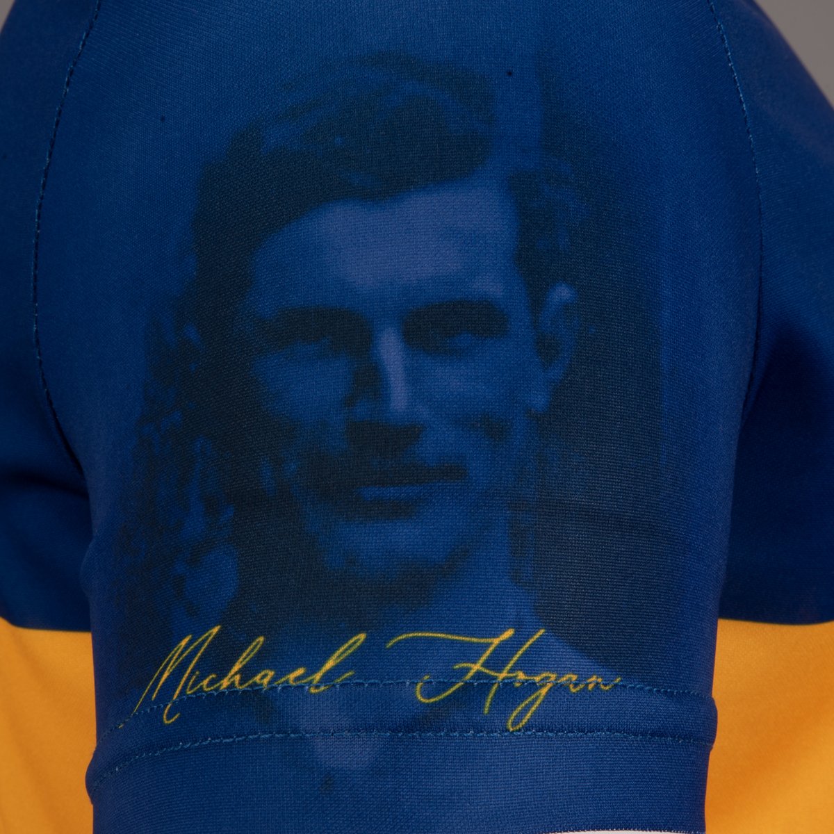 The new Tipperary jersey design has a darker shade of royal blue with a classic collar &amp; takes its inspiration from the All Ireland winning kit of 2001!

It’s available to pre-order from January the 28th at <a href="/Elverys/">Intersport Elverys</a>  &amp; will be on sale from the 10th of Feb!