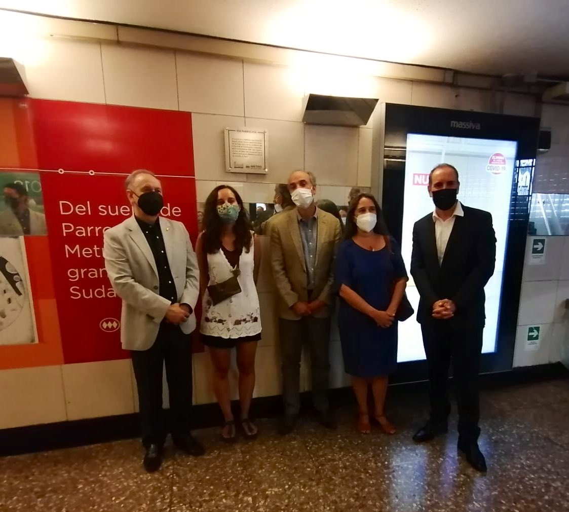 Metro de Santiago tweet media