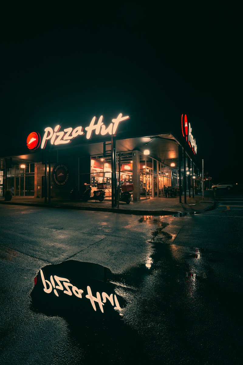 artofawanderer's tweet photo. @BriaudJoffrey Need to get back into shooting streets and shooting at night 😮‍💨

P.S Lovely image that, Joffrey. Framing perfection 🔥🔥 https://t.co/Qt0YF2Gt9M