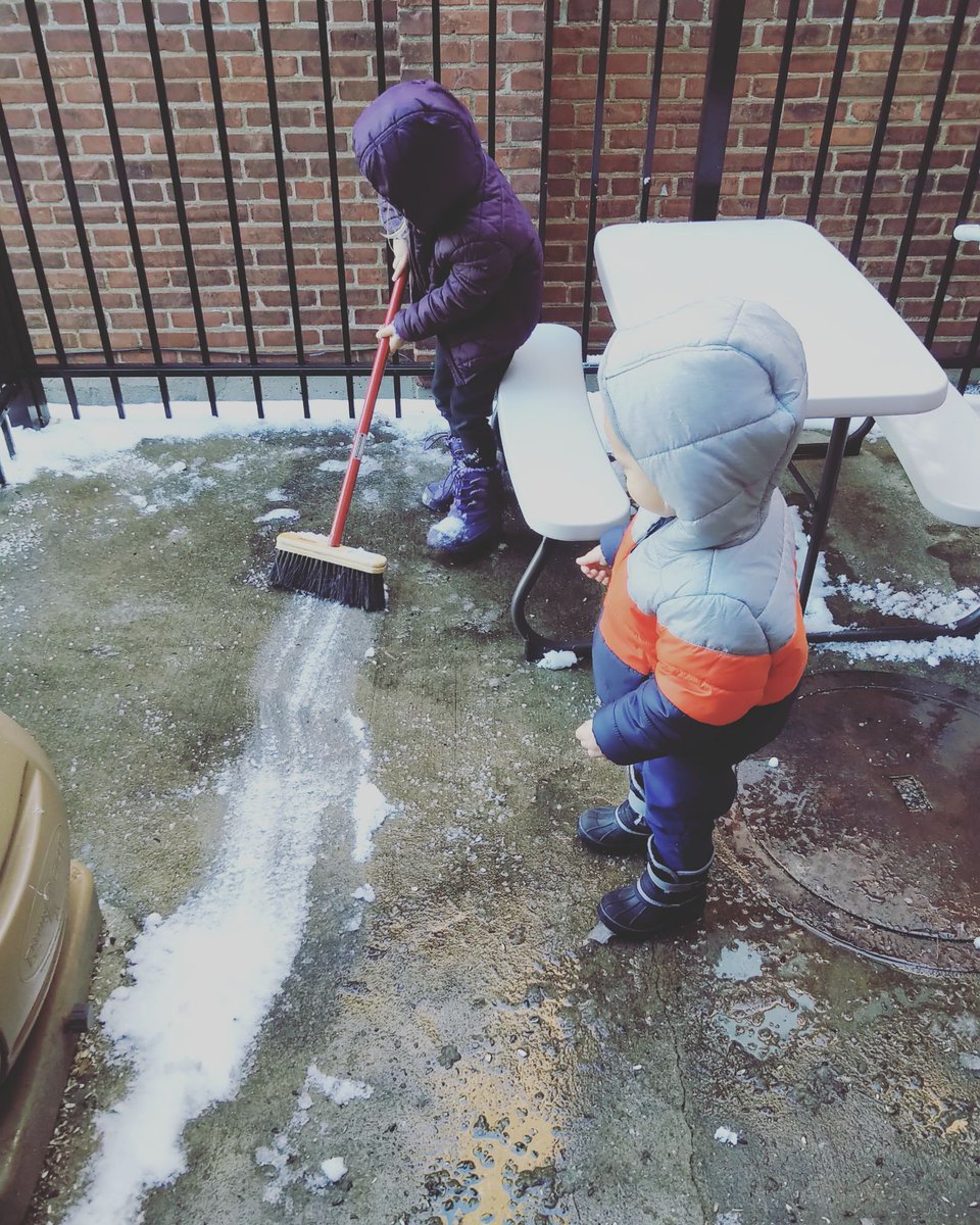 MeridianCincy's tweet image. We sweep in every weather.
#Montessori #practicallife #multiagelearning