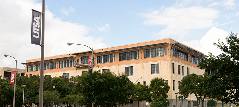 UTSA's tweet photo. UTSA Carlos Alvarez College of Business launches new Student Success Center, a one-stop resource center to help business students achieve their academic, personal and professional goals
Learn more: https://t.co/Pph2vvg9ND.
#UTSA #UTSASuccess @UTSABusiness https://t.co/gz9mb5yJj1