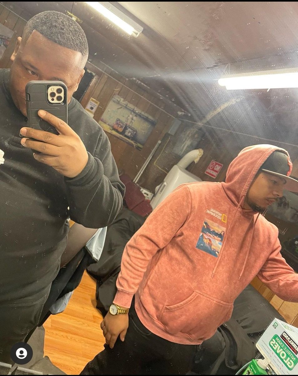 oldaccountpep's tweet photo. #DayOneShit Skinny been one of the MVP's in my career 💪🏽💈#EarlyMorningHaircut #UpBeforeTheBirds #BagChasing #MobShit #Brudda https://t.co/qK7321iw4h