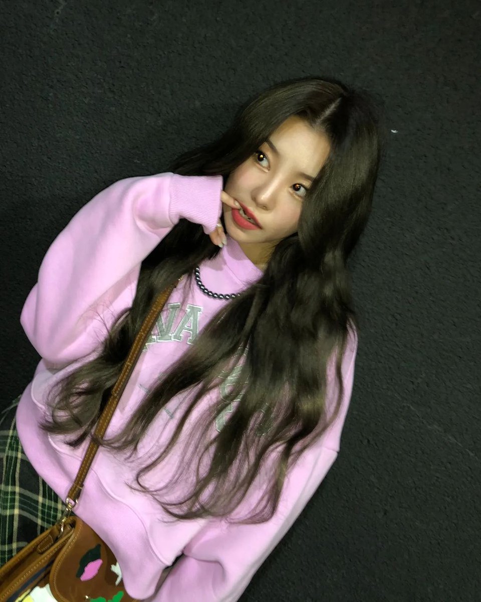 whee_inthemood_'s tweet photo. 🦋 2022.01.21

오늘도 우리 무무들 덕분에 맛있는 끼니💞 고마워요 내일 봐 🌸 https://t.co/4jIm3k7UYE