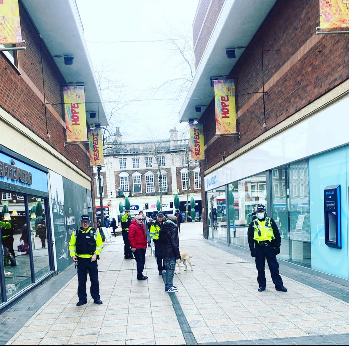 PoliceWarr's tweet photo. As part of neighbourhood action week trained officers have been in Warrington Town Centre. See something that doesn’t feel right? Let us know. For more information follow the link 

https://t.co/ON0jijBuh9

#projectservator #warrington #PDLeo #police #communityworking #towncentre https://t.co/MpdZja1rEK