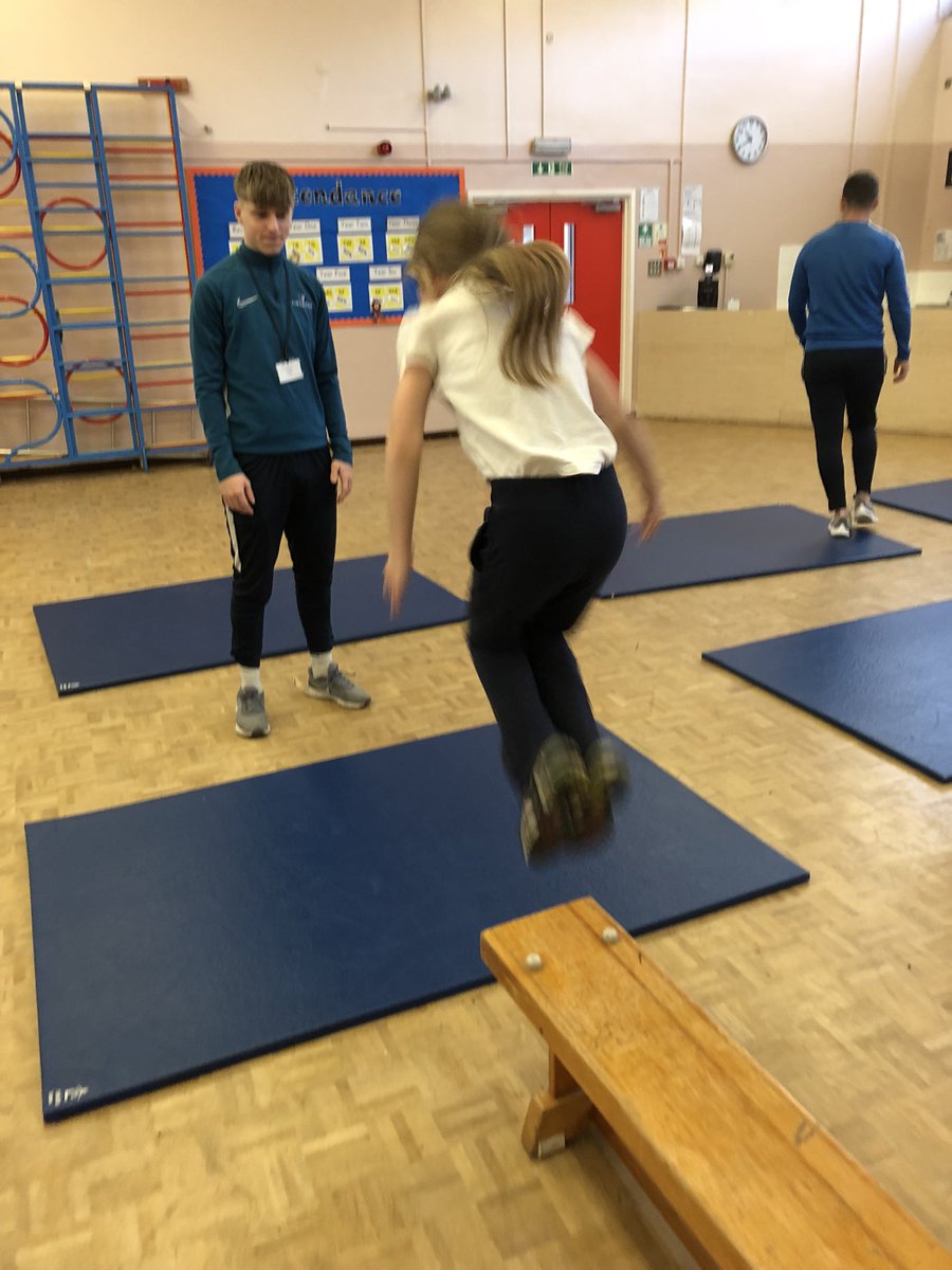 SoulsSchool's tweet photo. Year 3 had a great Gymnastics lesson with the coaches @GetSportsActive this week. They learnt how to hold different Gymnastic balances. They also learnt different ways to jump #tuckjump #gymnastics https://t.co/oxazlLjBFa