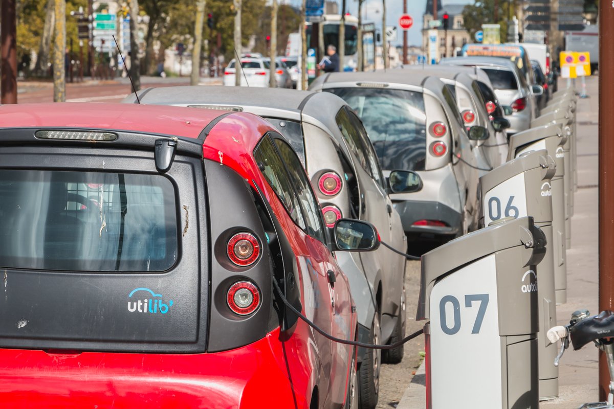 Mercato europeo dell'auto in calo: -21,7% e 950.218 immatricolazioni rispetto allo stesso periodo del 2020.

Lo studio di <a href="/ANFIA_it/">ANFIA</a> nell'#areaeuro 🇪🇺

anfia.it/it/component/j…