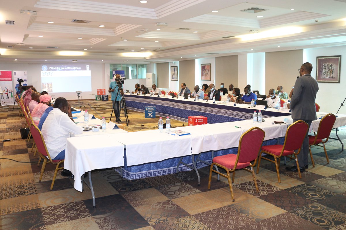 La #BlockChain au service du développement
Le DRR du <a href="/PNUDBenin/">PNUD Bénin</a> <a href="/jose_wabo/">JoseWabo</a> a présenté comment cette technologie peut accélérer la réalisation des #ODD et encouragé les équipes des #AccLab à approfondir leurs connaissances pour appuyer des initiatives dans leurs pays. #Tech4dev