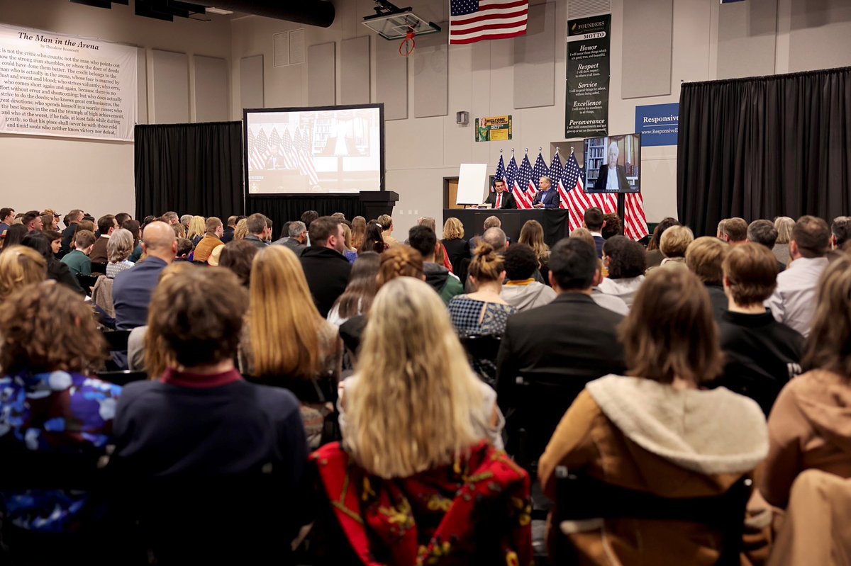 GregAbbott_TX's tweet image. Parents. Matter.

Under my Parental Bill of Rights, we will amend the Texas Constitution to reinforce that parents are the main decision makers in all matters involving their children.