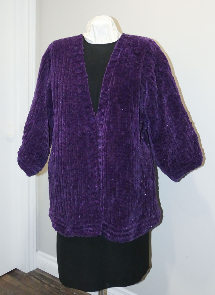 KNITmuchMag's tweet photo. Take a knitting pattern and modify it! Find out how Cynthia MacDougall did it using the free pattern from yesterday’s post for the Snug as a Bug jacket. Shape it your way for the right fit!💜😃 #UniversalYarn #Bellachenillebigglimmer #Yarn https://t.co/kZnBySS4zv https://t.co/Vk9nZsCHon
