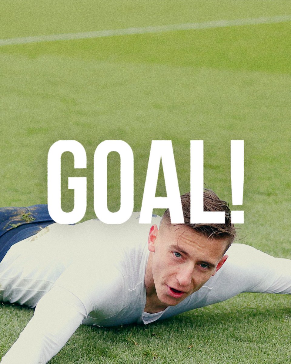 A busy couple of minutes here...

West Brom pulled one back from the spot before Charlie Sayers bundled in Kyerematen's effort, restoring our three goal advantage. 

⚪️ 4-1 ⚫️ (65')