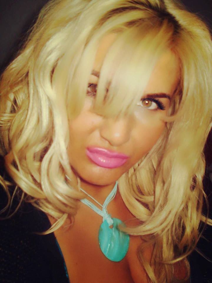 esteraqueen1 tweet picture