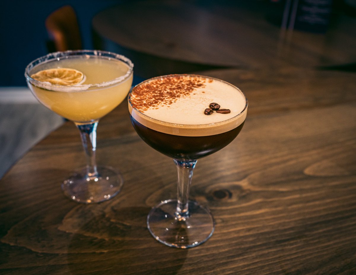 Grab a Friend and join us at The Deck to kick-off the weekend! 

Weekend drink offers 🍸

🥂 Fizz Friday 4pm-6.30pm 
A bottle of Prosecco and a sharing meat and bread board for £35

🍹 Saturday Cocktails 4pm-6.30pm
2 cocktails for £15
 #FridayFeeling