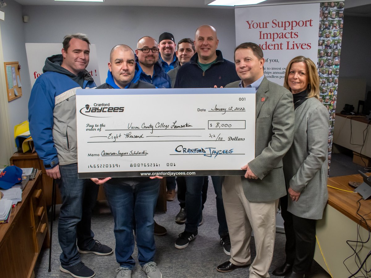 DougRouse1070's tweet image. Thank you to the @CranfordJaycees for their continued and unwavering support of @UCCweb students. Your donation to the  @UCCFoundation is helping ensure that the next generation of Union County leaders have the resources they need to excel. #ImpactMade