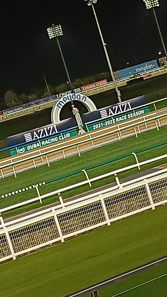 shaneod1's tweet photo. Godolphin with the red hat system working well, send more funds https://t.co/rHOItypYWj
