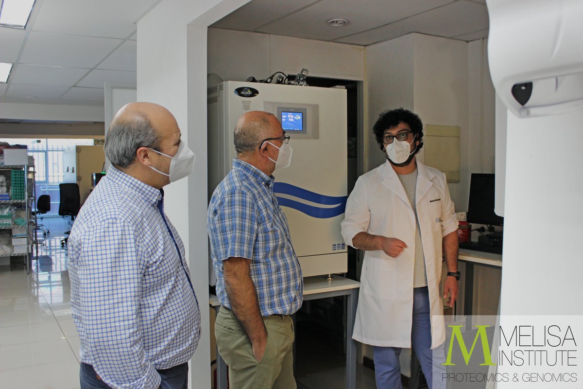 MELISAInstitute's tweet photo. We received the visit of Dr. Roberto Vidal, director of the Microbiology and Mycology Program of the Faculty of Medicine of the UdeCh, and Dr. Ángel Oñate, director of the Department of Microbiology of the Faculty of Biological Sciences of the UdeC.

#Proteomics #Genomics https://t.co/6LDWO8Sr61