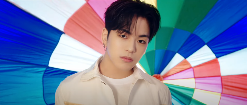 TUnion_USA's tweet photo. Teumes, look at our middle line 🔥 Drop the tags for our beautiful boys:

CONCEPT FILM MIDDLE LINE
TEUMEs listening to #TREASURE_ILOVEYOU
#TREASURE 
#THESECONDSTEP_CHAPTERONE 
@treasuremembers https://t.co/SE9xZrJtW2