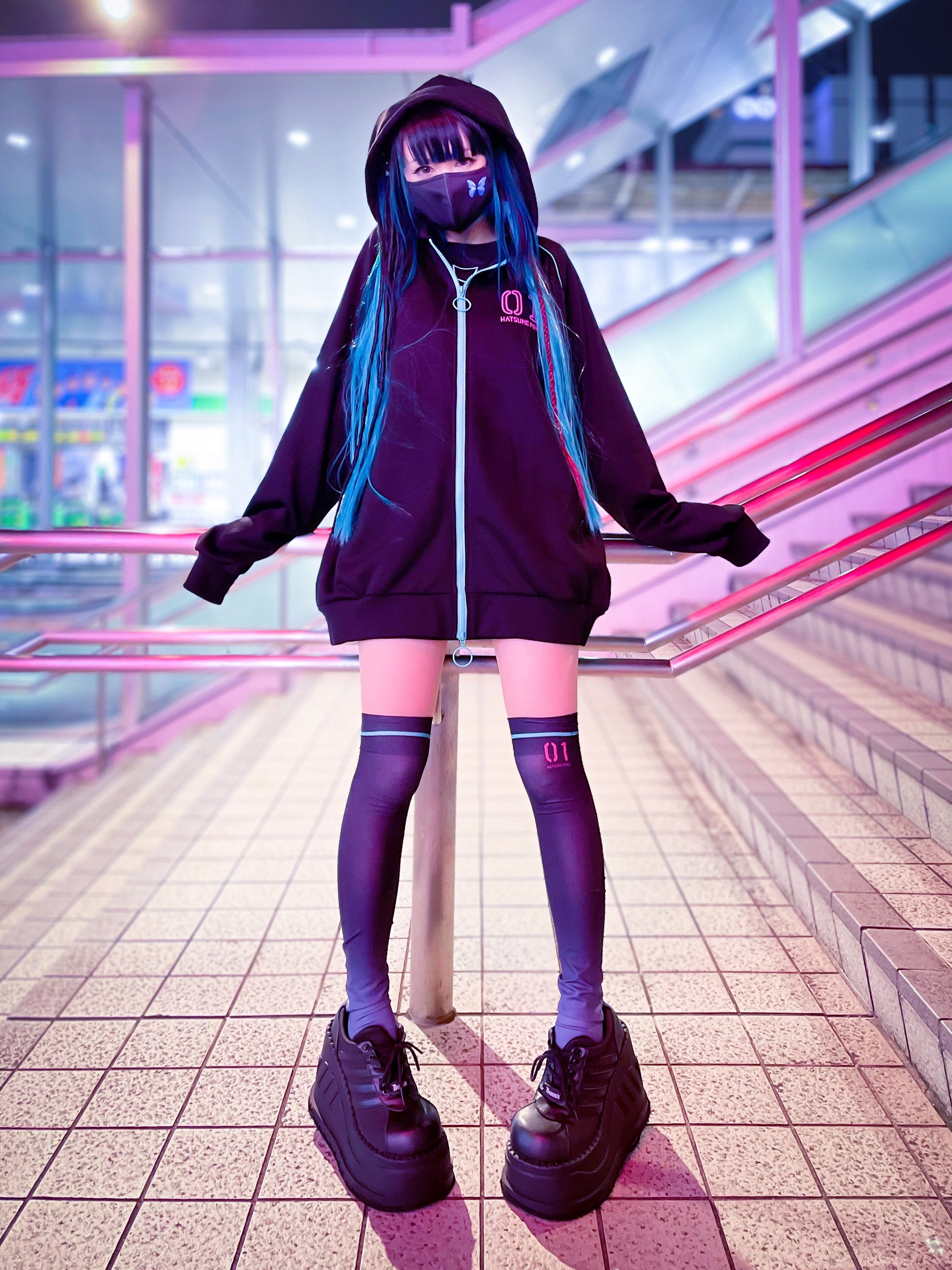 即発送可能】 初音ミク FLAVOR Twitter LISTEN ジップ Official