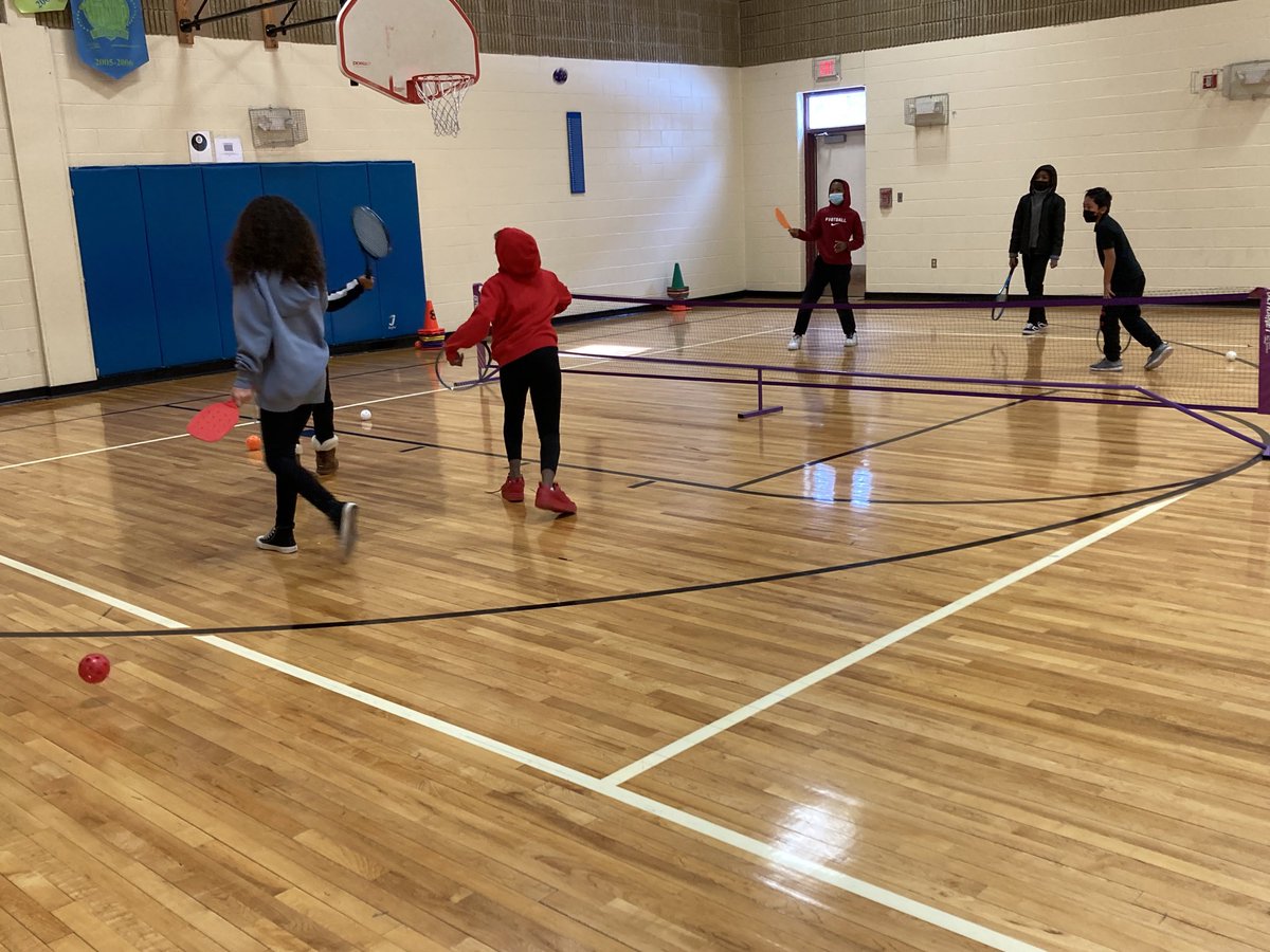 #Striking. Day 3. Building on previous #Badminton lesson. Introducing #Pickleball. One handed implements, student led. Exploring new equipment, net height, etc.
⁦<a href="/OPENPhysEd/">OPEN Phys Ed</a>⁩