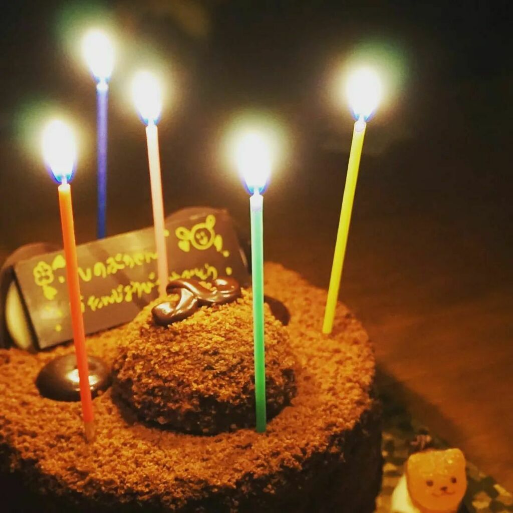 S_T_ha's tweet photo. そうそう。
18日にお誕生日だったのー。
ネクストステージ笑笑

ろうそくは子供たちが自由に
さしてくれました。

#誕生日 #誕生日ケーキ 
#birthday #mybirthday #birthdaycake 
#instagood #instafood #instabirthday
#ろうそくの数は年齢とは関係ありません https://t.co/oe44ARTSix