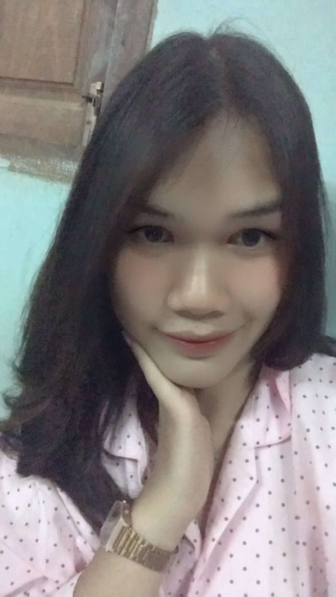 Chayadach2's tweet photo. ชุดนอนจะได้นอนป่ะ https://t.co/zgmW5AvIlL