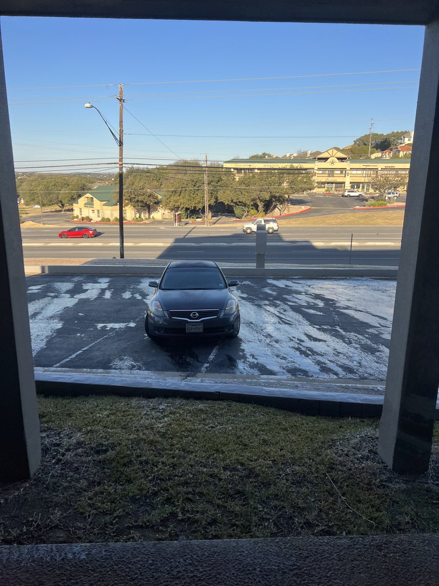 ryan_ernst's tweet photo. #profliesinparkingexcellence Close enough. https://t.co/QdJu9qai1k