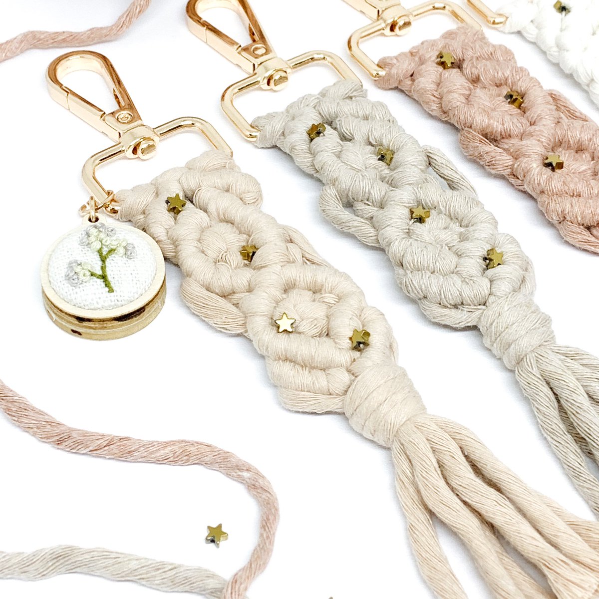 alessadove's tweet photo. fusing my love for macramé and embroidery together to create—my own portmanteau—“embroidramé” 💛 macramé keychains are available in 10 colours! 

purchase at https://t.co/1aFw3dO6wi! https://t.co/Iz8zXQl5nx