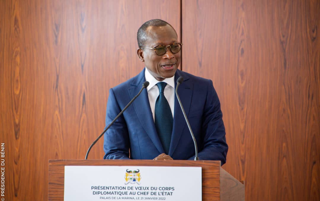 actualites229's tweet photo. #DiscoursPrBenin #Wasexo #PrBenin #VoeuxPrBenin :
Discours du #Prbenin, @PatriceTalonPR en rĂ©ponse aux vĆux, pour lâannĂ©e 2022, du Corps diplomatique accrĂ©ditĂ© au BĂ©nin, ce vendredi 21 janvier 2022 Ă la salle des Ambassadeurs du Palais de la Marina. => https://t.co/MLWpqEeABf https://t.co/zA1la40T1O