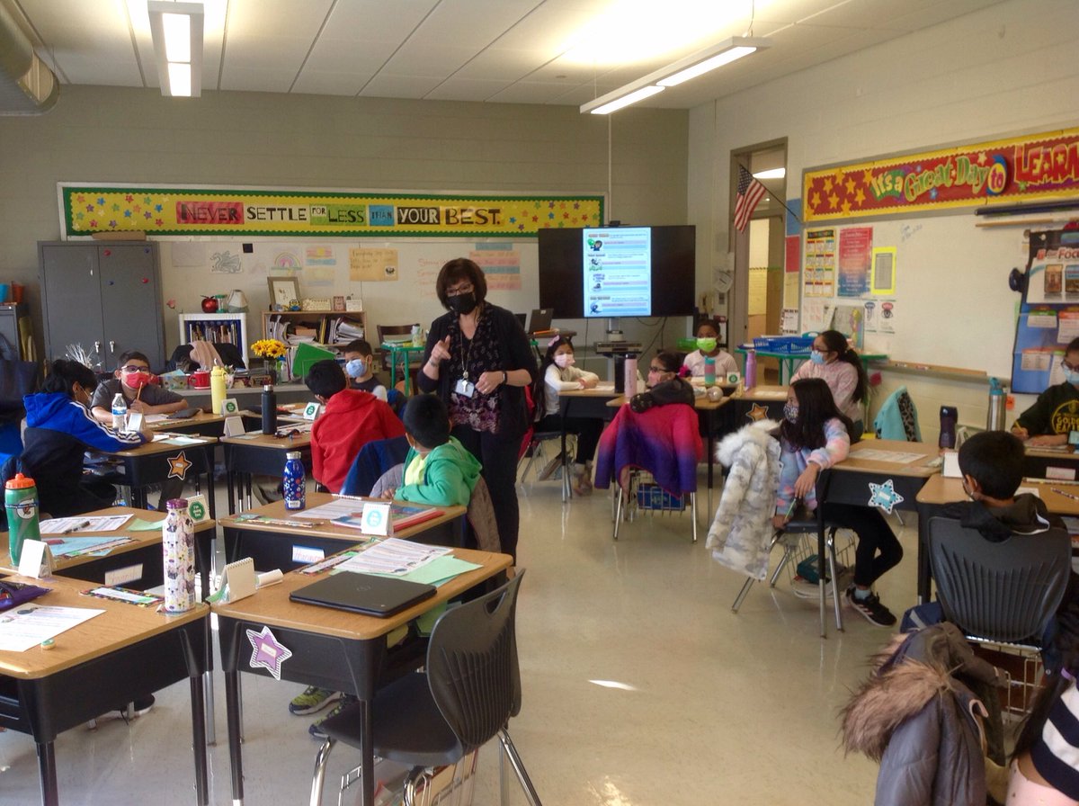 Oak Tree Road School tweet media