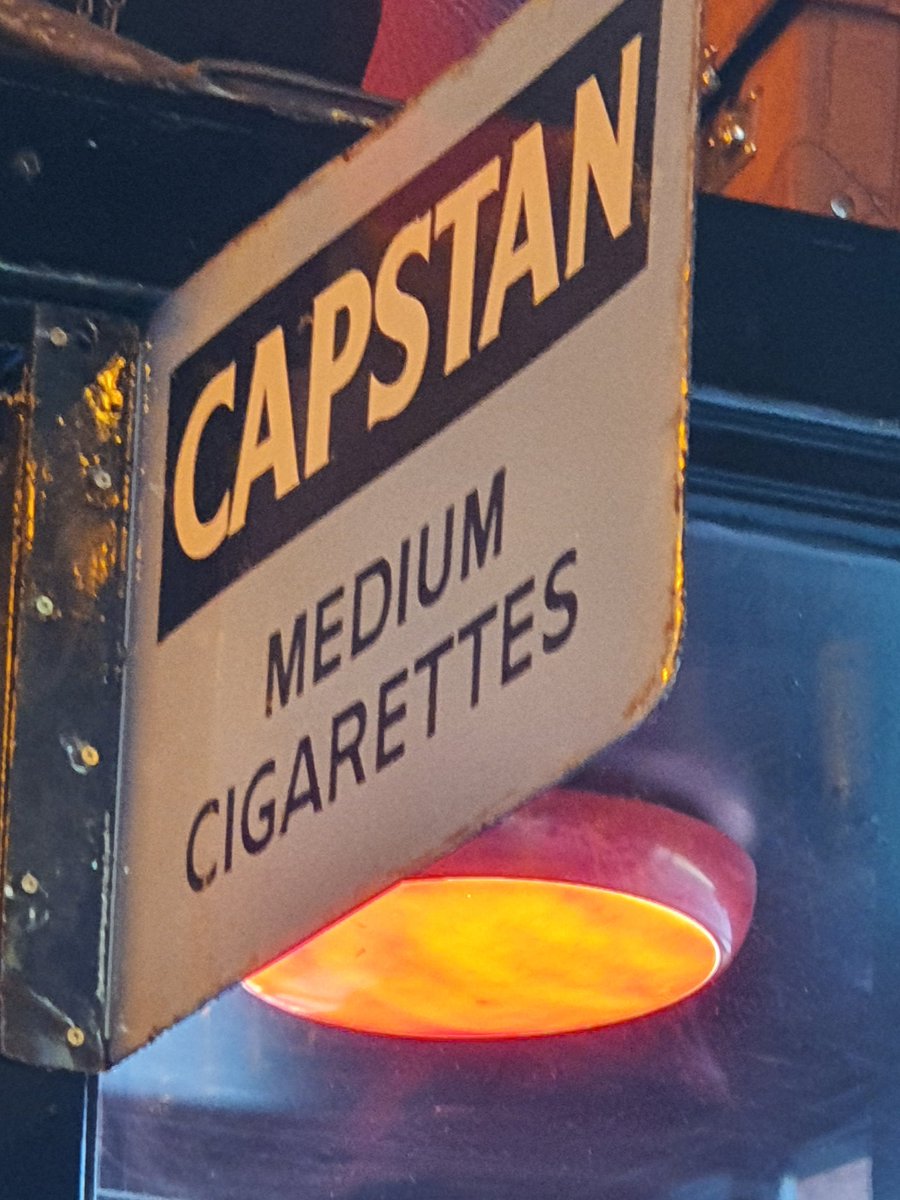 WillyRushton23's tweet photo. Pussies, whatever happened to #ExtraStrength #Capstan #backintheday #FagStamps #BlueLiners https://t.co/7aYxdrFRuQ