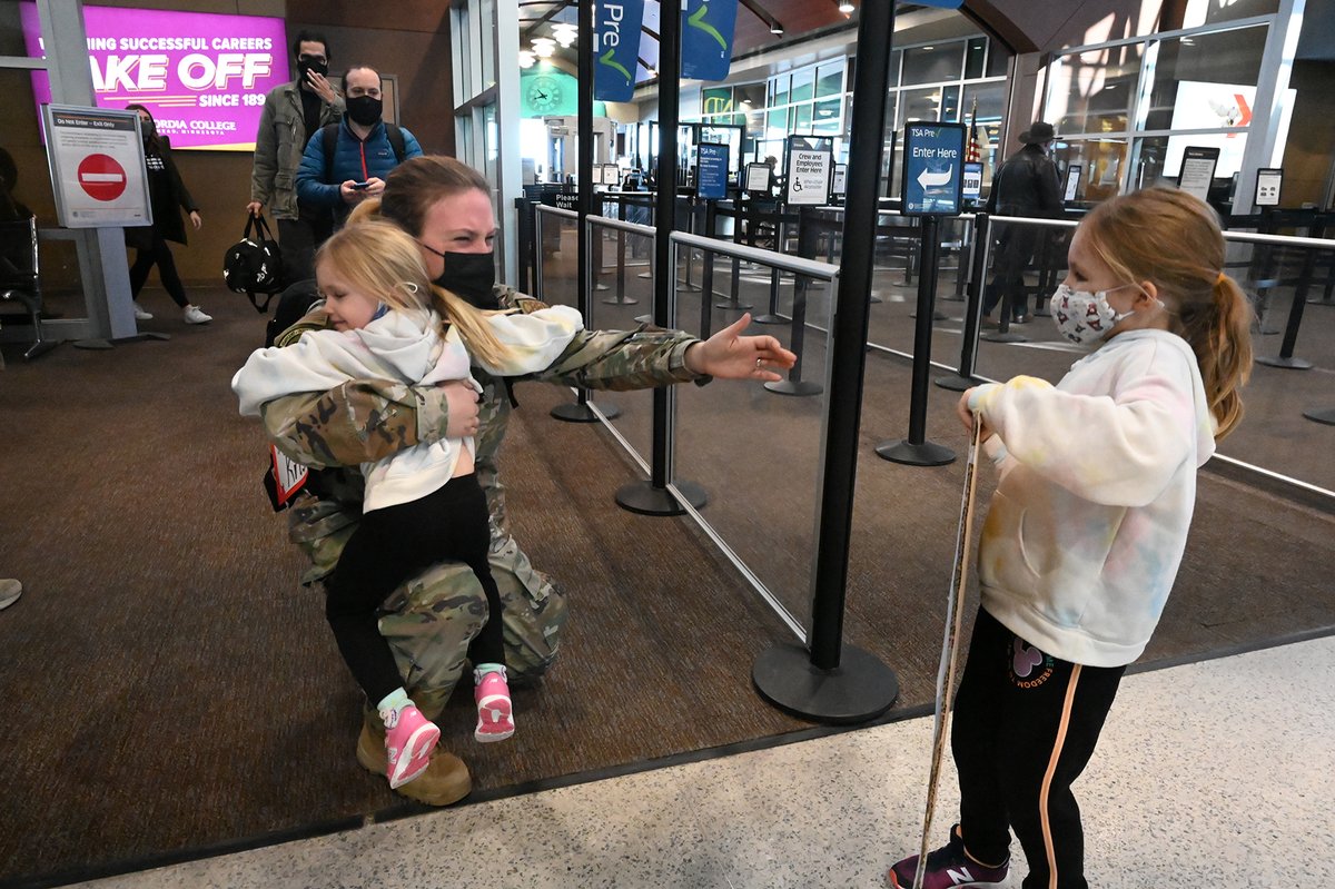 NDNationalGuard's tweet photo. #HappyHooligans continue to trickle home from their reserve component period 6 locations. CMSgt Kristi Erickson, TSgt Joseph Solberg, TSgt Michael McLaughlin, TSgt Casey Seitz, and SSgt Erik Hest returned to Hector International Airport. Welcome home Airmen! #NationalGuard https://t.co/Qn8ZzRPhZ3