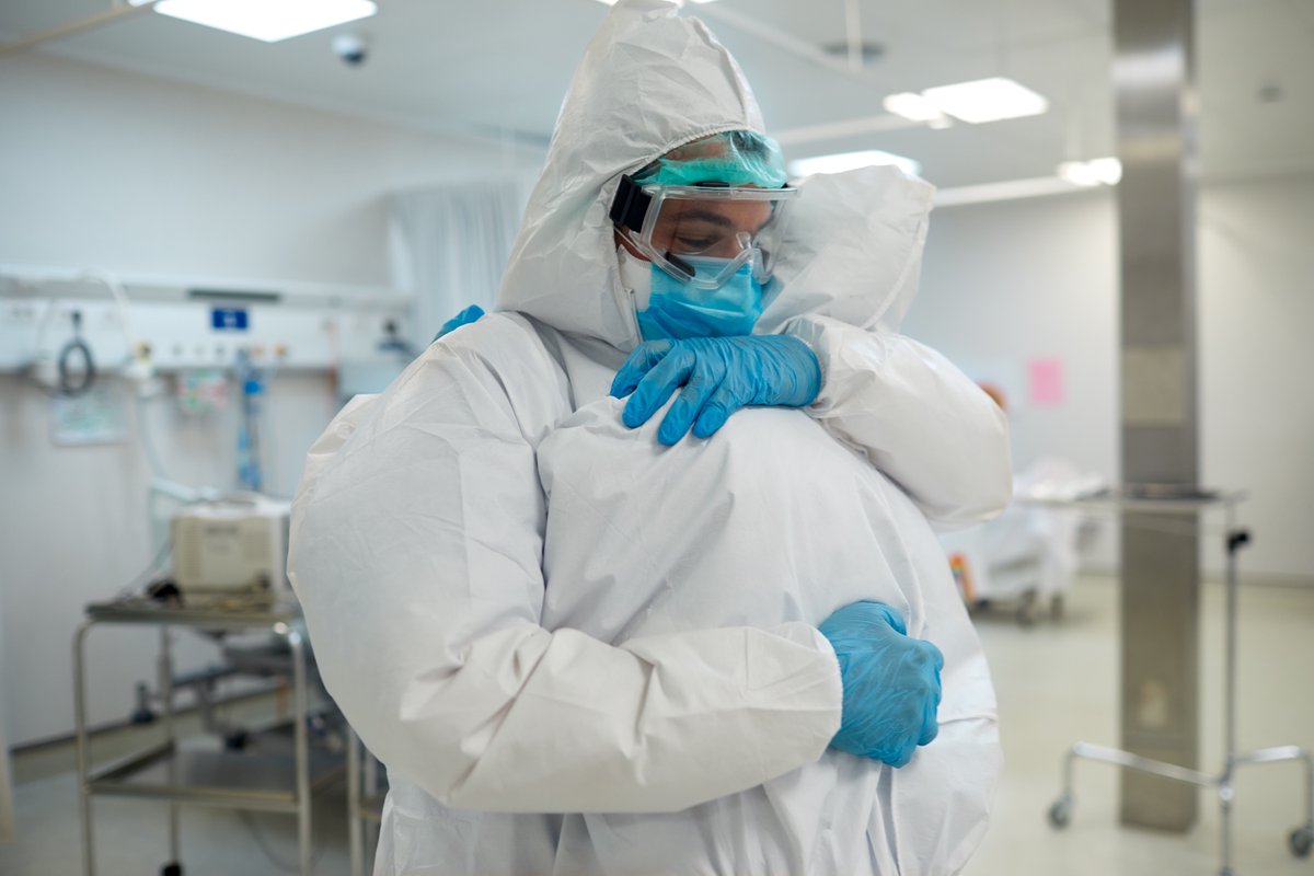 mhshospital's tweet photo. What happens when two hearts touch? Hugging, according to studies, may help lower stress, give our immune system a boost, lower heart rates and blood pressure and boost mental health. 

We know times have been tough, but today, on #NationalHugDay, safely give someone a hug. https://t.co/Xo4874hMC6