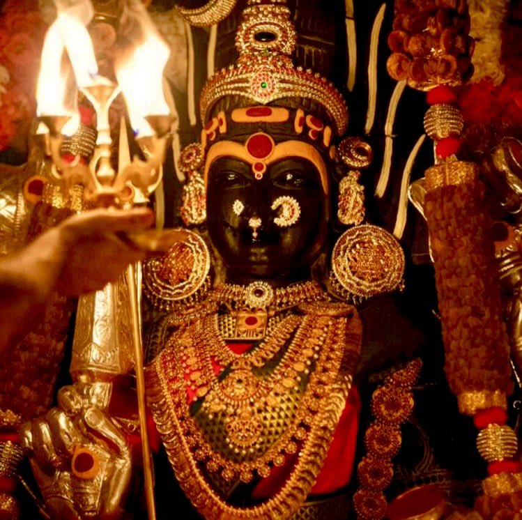 8Chocoll's tweet photo. प्रेम और करुणा 
  ��ी प्रतिमूर्ति.!
   ≗जय माँ≗ https://t.co/2P3gwaiAIg