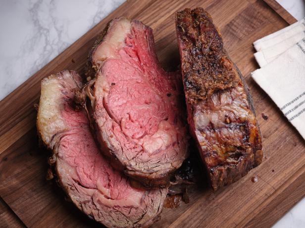 PCC_House's tweet photo. Join us for Prime Rib tonight!! 5PM-8PM - please call to make a reservation 603-436-9791 x2 https://t.co/yyFxO1BVkE