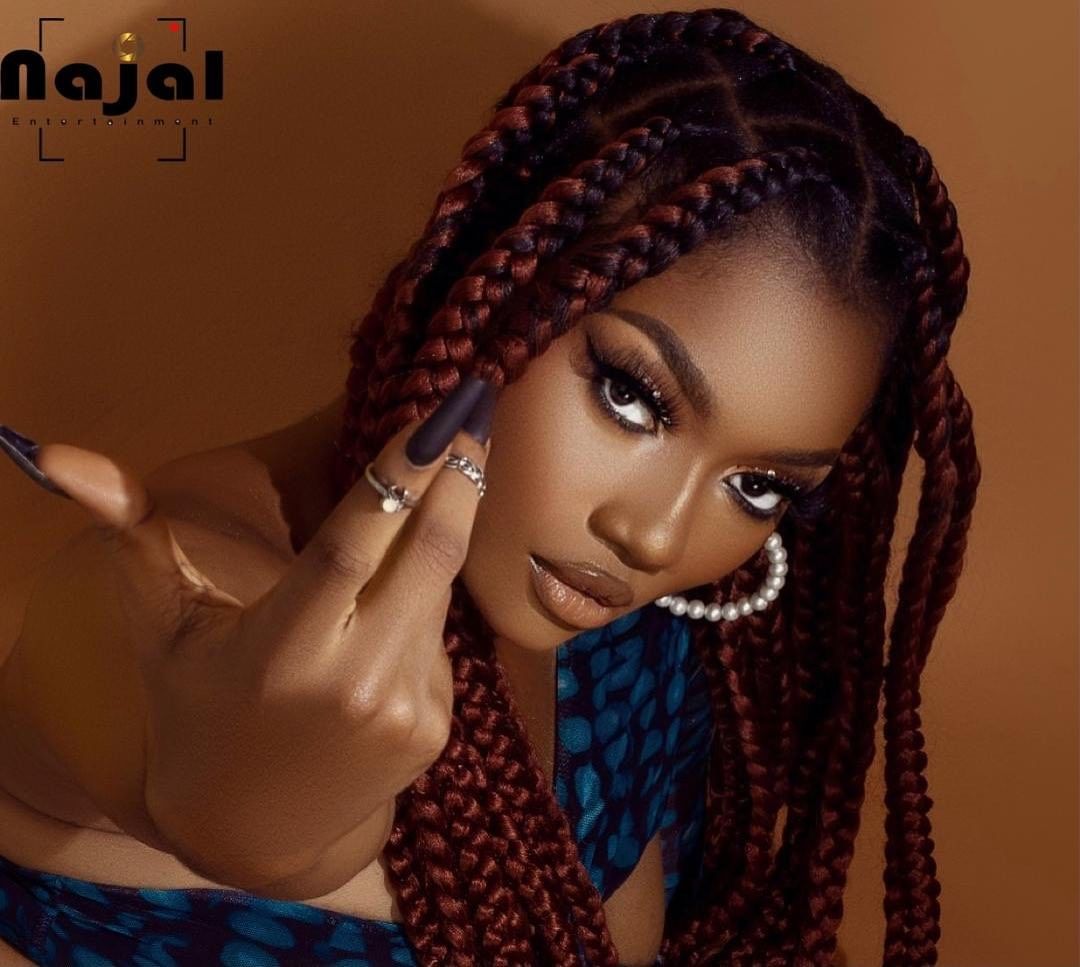 AnanseNtontan_'s tweet photo. Pour avoir déjà écouté quelques uns de ses projets, je puis vous assurer que la musique se laisse consommer.
Avec un bon encadrement et de belles idées, cette étoile brillera....
J.O.Y et Le label #NAJALEntertainment donnent un autre visage au #Game237
#StayTuned
#Bizu_La_bas😘 https://t.co/z8pqdiYZz2